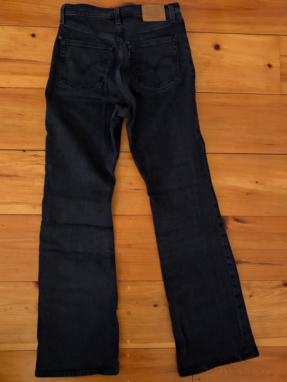 Levis Ribcage Bootcut - Picture 3 of 9